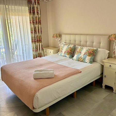 Mi Capricho, Beachfront, Grownfloor, Private Garden & Terrace Ситио-де-Калаонда Экстерьер фото