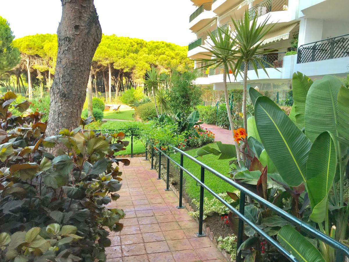 Mi Capricho, Beachfront, Grownfloor, Private Garden & Terrace Ситио-де-Калаонда Экстерьер фото